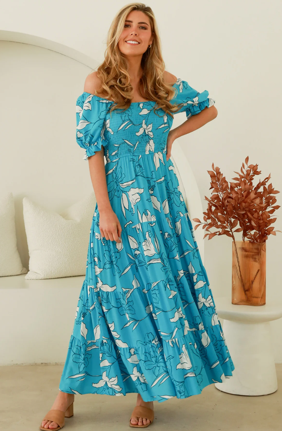 Flor Blanca Maxi Dress